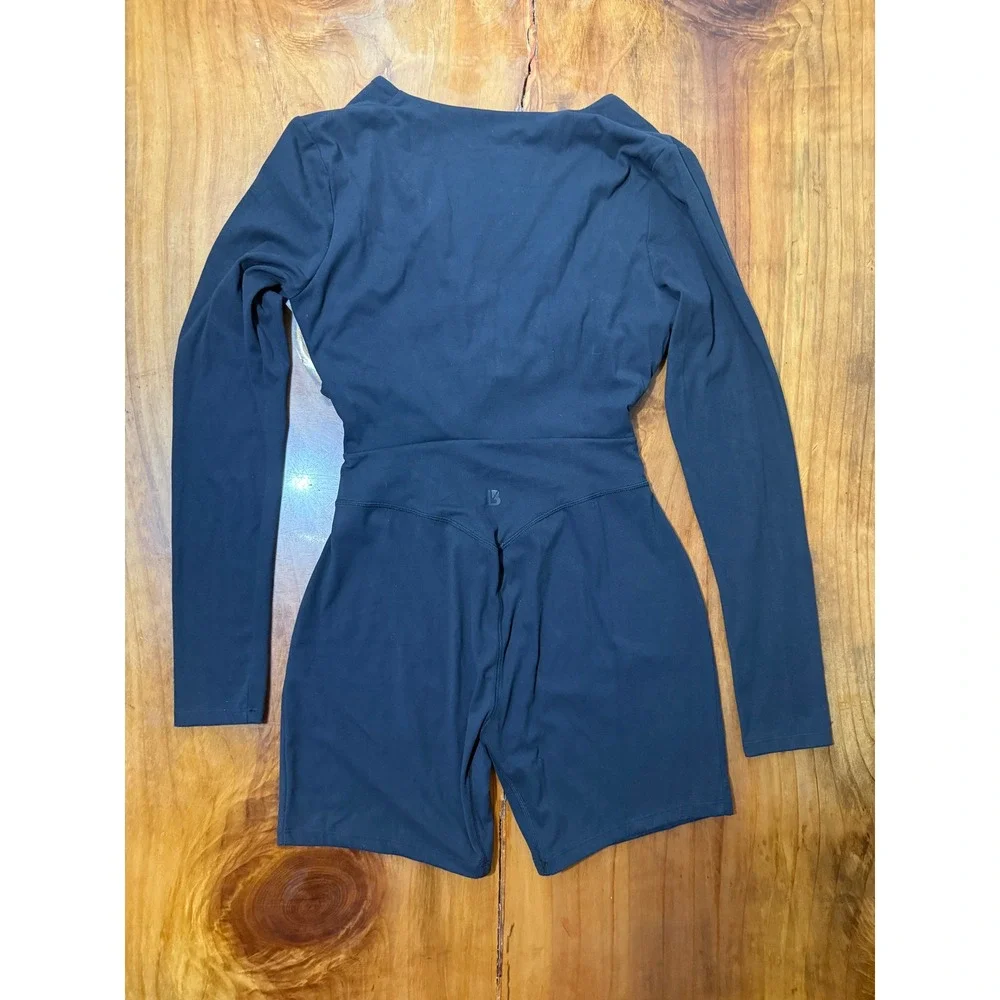 Buffbunny Collection Onyx bodysuit Romper XL Long Sleeve Shorts Athletic X4-9